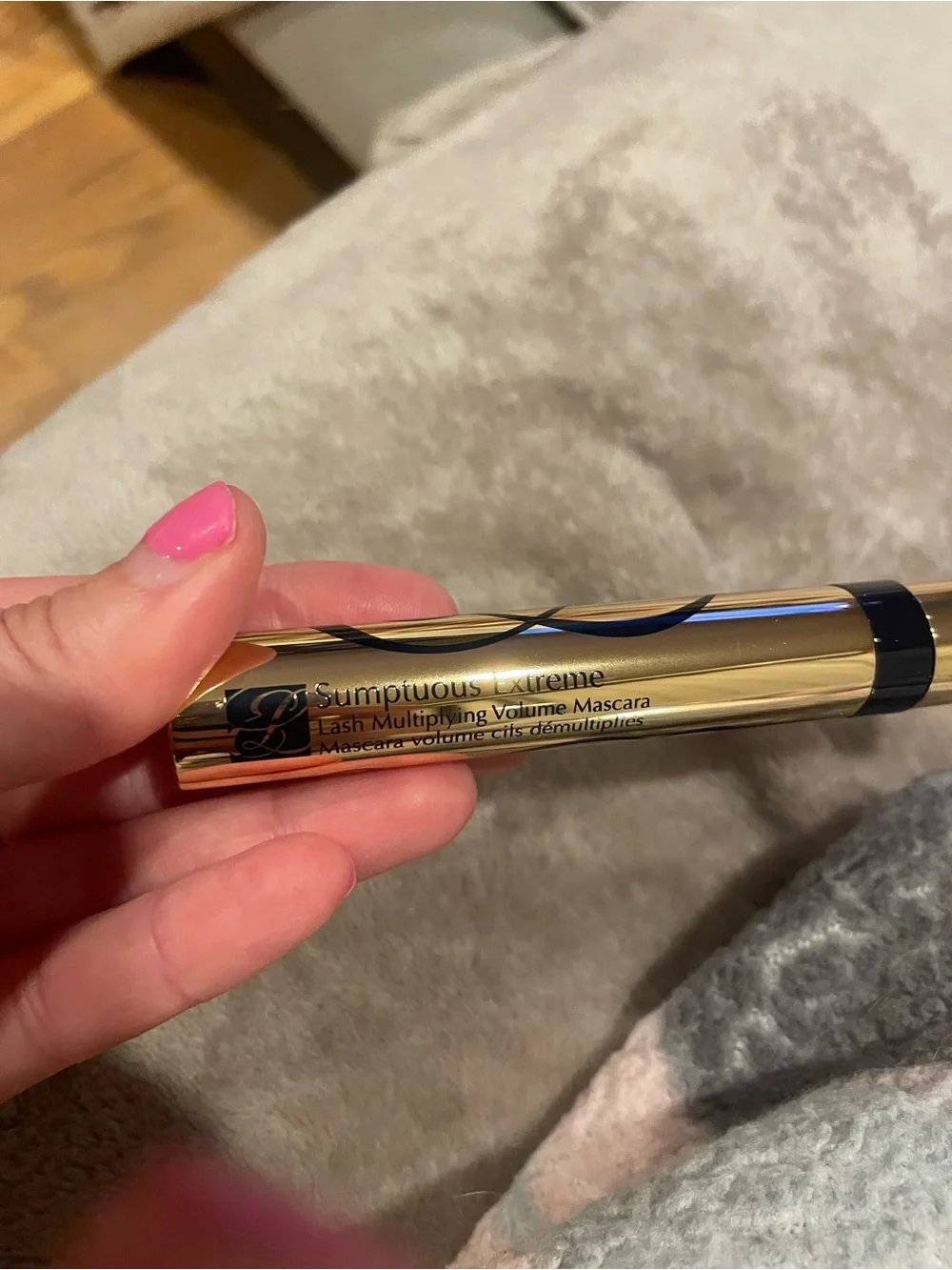 NWOT Estée Lauder sumptuous extreme lash multiplying black mascara